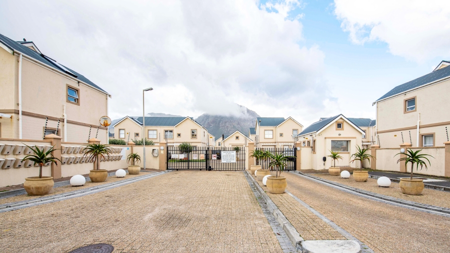 2 Bedroom Property for Sale in Costa Da Gama Western Cape